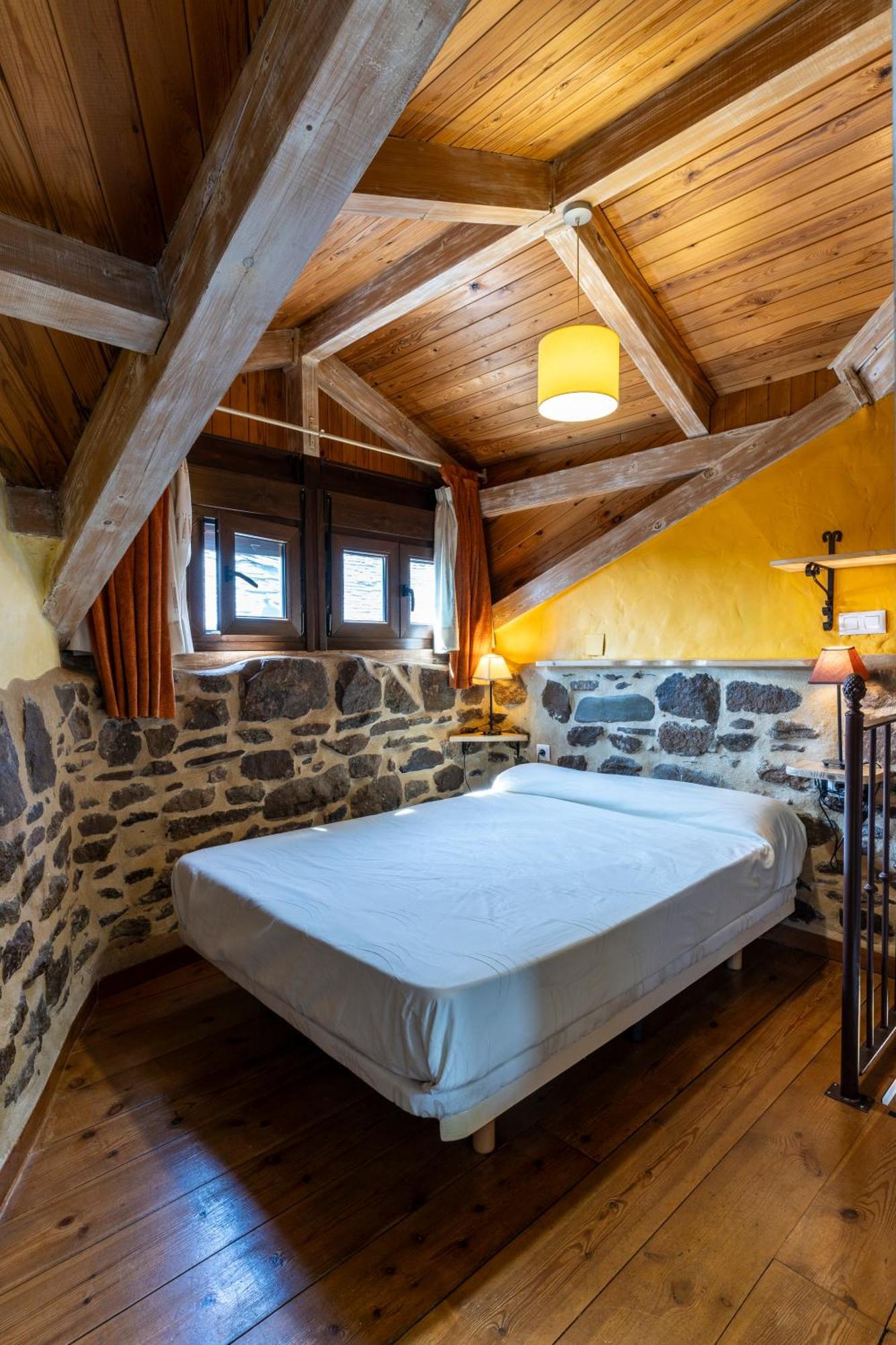 Casa De Turismo Rural Sardom2 Bembibre  Eksteriør bilde